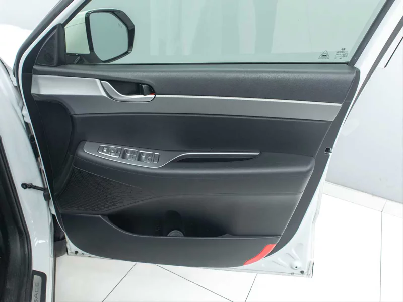 Vehicle Image for 22/25for Hyundai Palisade R2.2 Elite 8 Seater 8AT AWD
