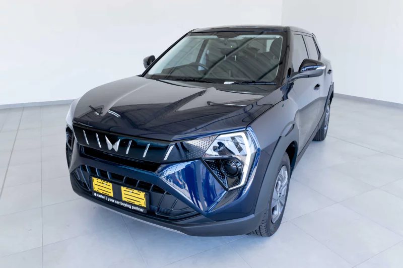 Vehicle Image for 4/24for Mahindra XUV3X0 1.2 MX3 MT
