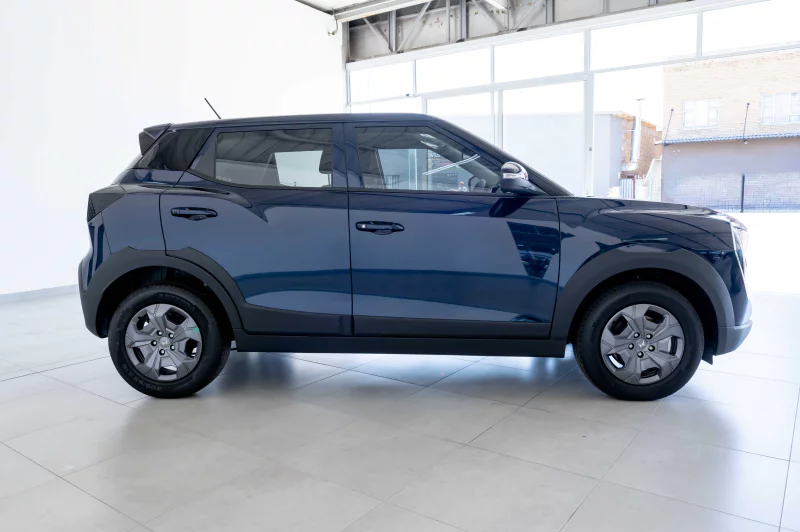 Vehicle Image for 5/24for Mahindra XUV3X0 1.2 MX3 MT