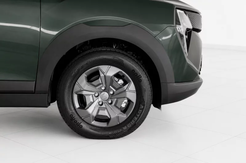 Vehicle Image for 7/29for Mahindra XUV3X0 1.2 MX3 MT