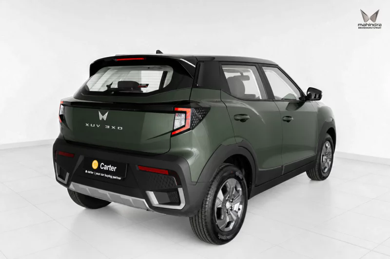 Vehicle Image for 5/29for Mahindra XUV3X0 1.2 MX3 MT