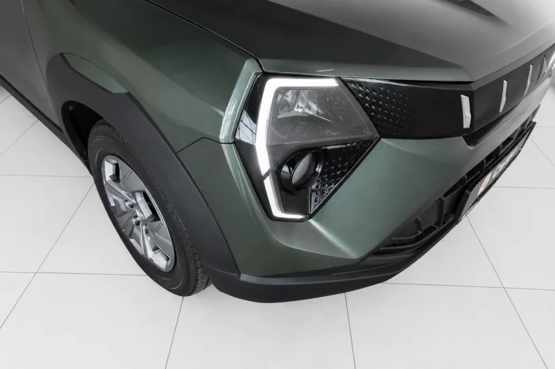 Vehicle Image for 9/29for Mahindra XUV3X0 1.2 MX3 MT