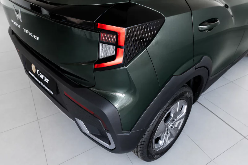 Vehicle Image for 10/29for Mahindra XUV3X0 1.2 MX3 MT