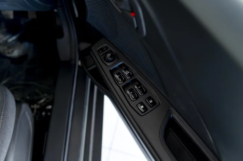 Vehicle Image for 24/29for Mahindra XUV3X0 1.2 MX3 MT