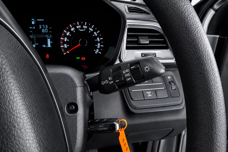 Vehicle Image for 27/29for Mahindra XUV3X0 1.2 MX3 MT
