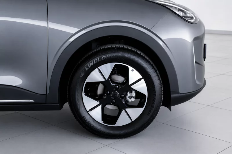 Vehicle Image for 10/25for Geely E2 Apex
