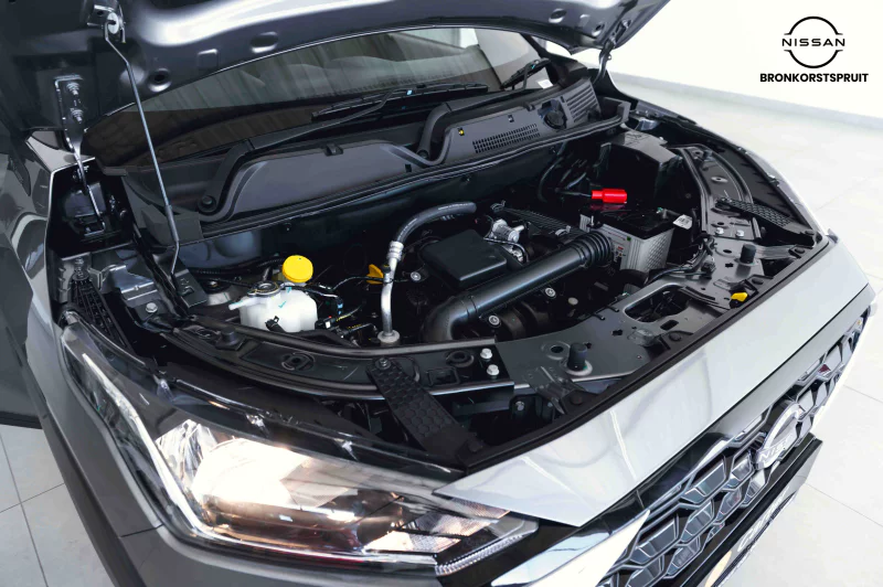 Vehicle Image for 12/27for Nissan Magnite 1.0 Visia MT