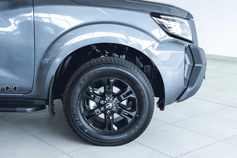 Vehicle Image for 7/26for Nissan Navara Stealth 2.5DDTi 4x2 AT