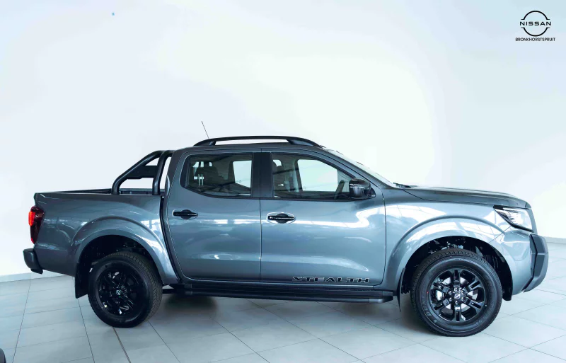 Vehicle Image for 4/26for Nissan Navara Stealth 2.5DDTi 4x2 AT