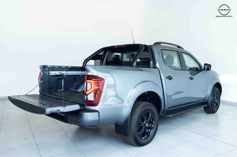 Vehicle Image for 6/26for Nissan Navara Stealth 2.5DDTi 4x2 AT