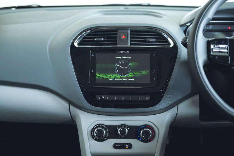 Vehicle Image for 16/26for Tata Tiago 1.2 XT MT