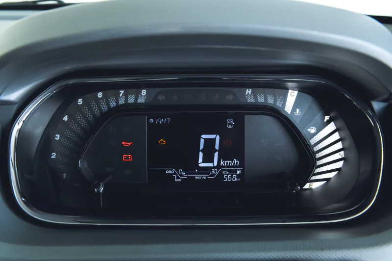 Vehicle Image for 21/26for Tata Tiago 1.2 XT MT