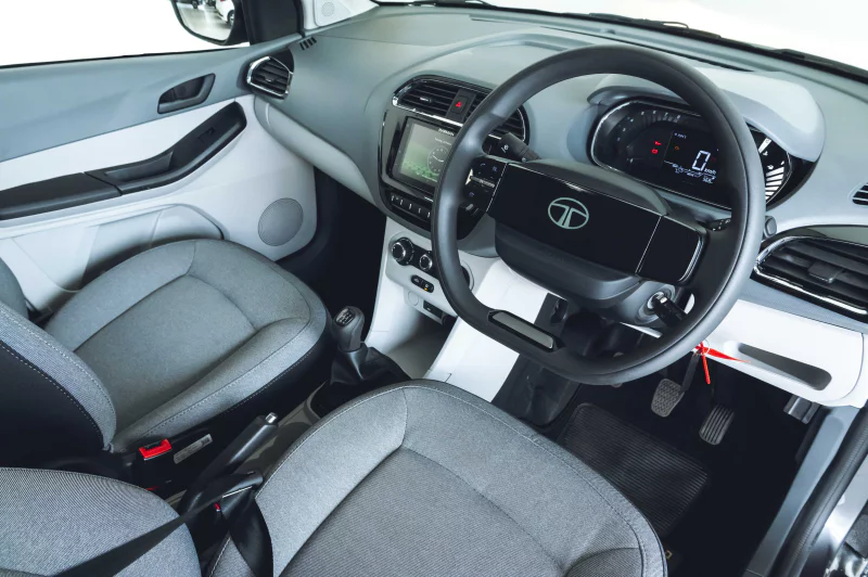 Vehicle Image for 18/26for Tata Tiago 1.2 XT MT