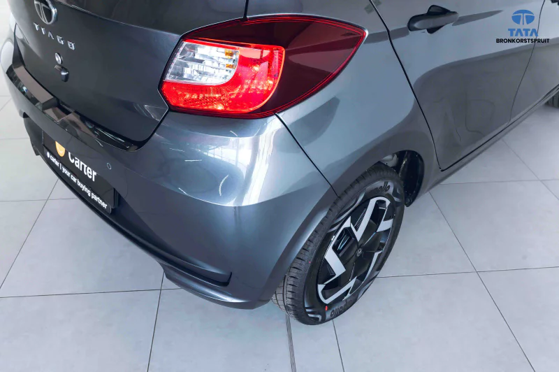 Vehicle Image for 8/26for Tata Tiago 1.2 XT MT