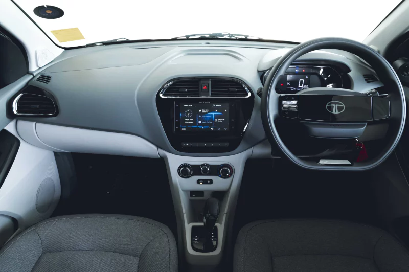 Vehicle Image for 24/26for Tata Tiago 1.2 XT AMT
