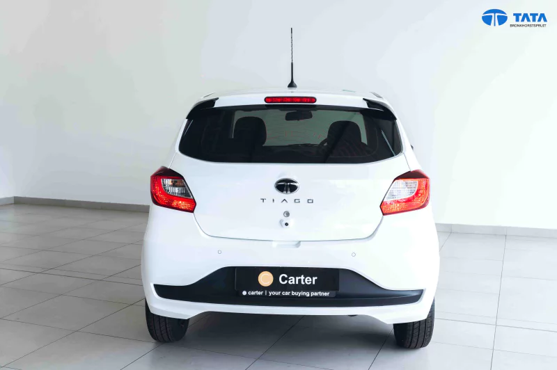 Vehicle Image for 13/26for Tata Tiago 1.2 XT AMT