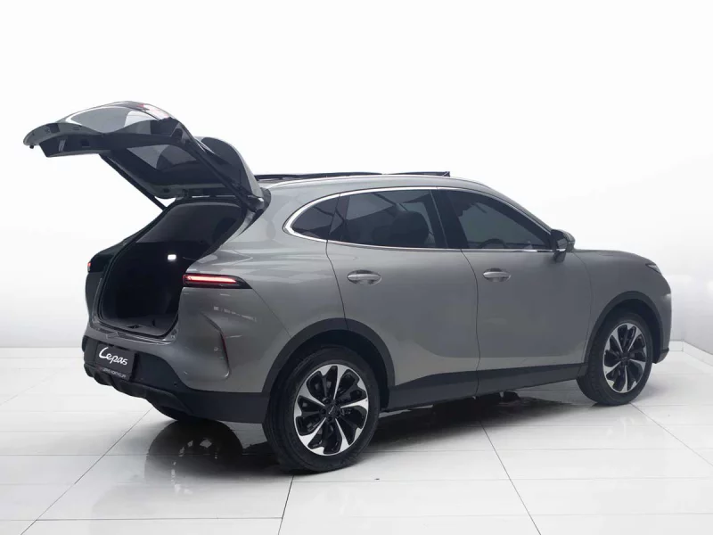 Vehicle Image for 6/25for Lepas L6 Javan1.5T DCT