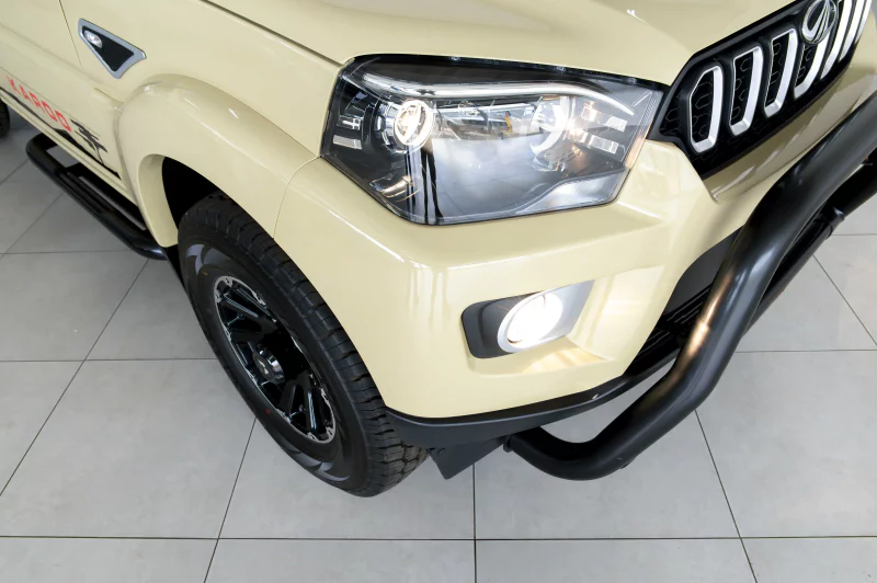 Vehicle Image for 13/24for Mahindra Pik-up Pik Up 2.2 mHawk SC 4x2 S6 Karoo