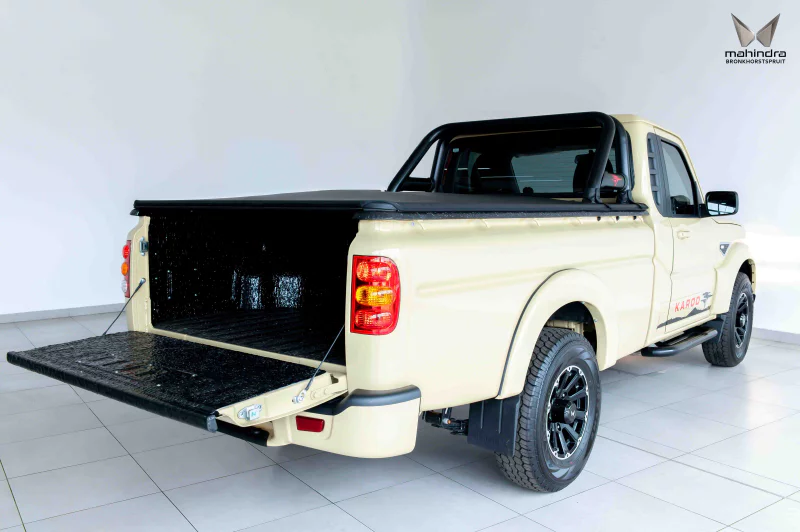Vehicle Image for 8/24for Mahindra Pik-up Pik Up 2.2 mHawk SC 4x2 S6 Karoo