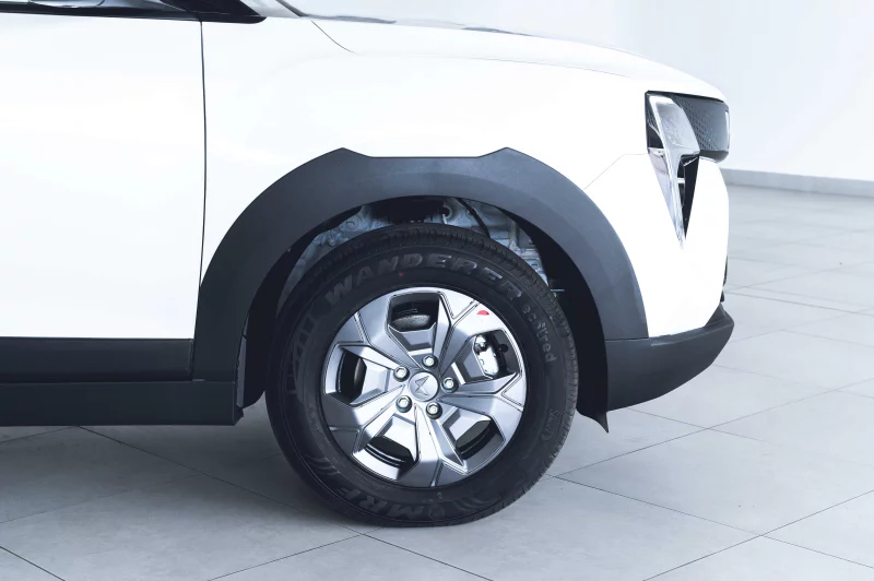 Vehicle Image for 14/16for Mahindra XUV3X0 1.2 MX3 MT