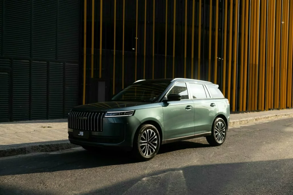 JAECOO expands local lineup with stylish and capable new J5