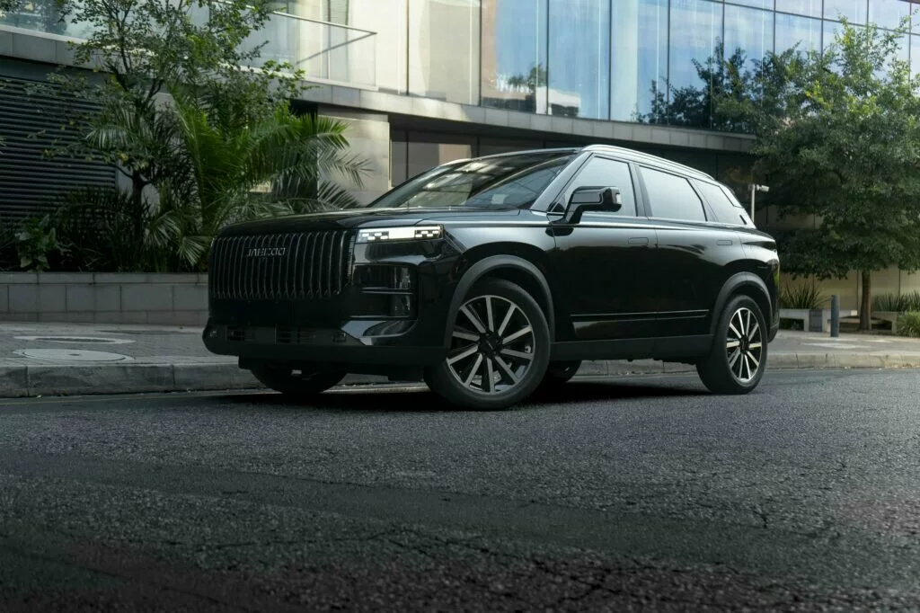 Seven things to know about the JAECOO J7: redefining the premium SUV segment